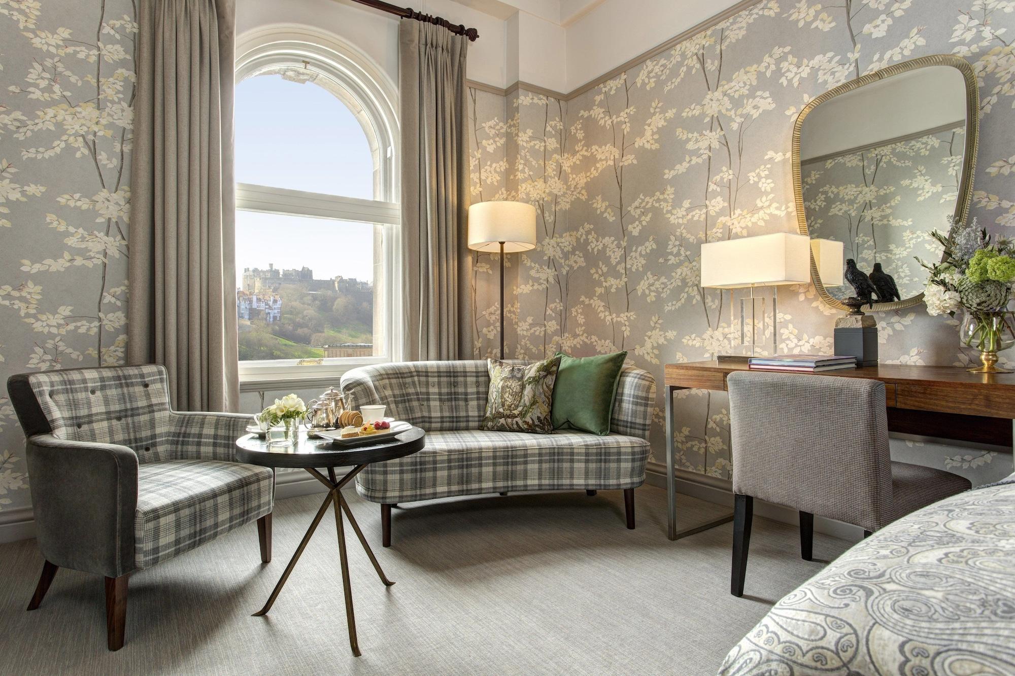 The Balmoral Hotel Edimburgo Esterno foto A room at the hotel