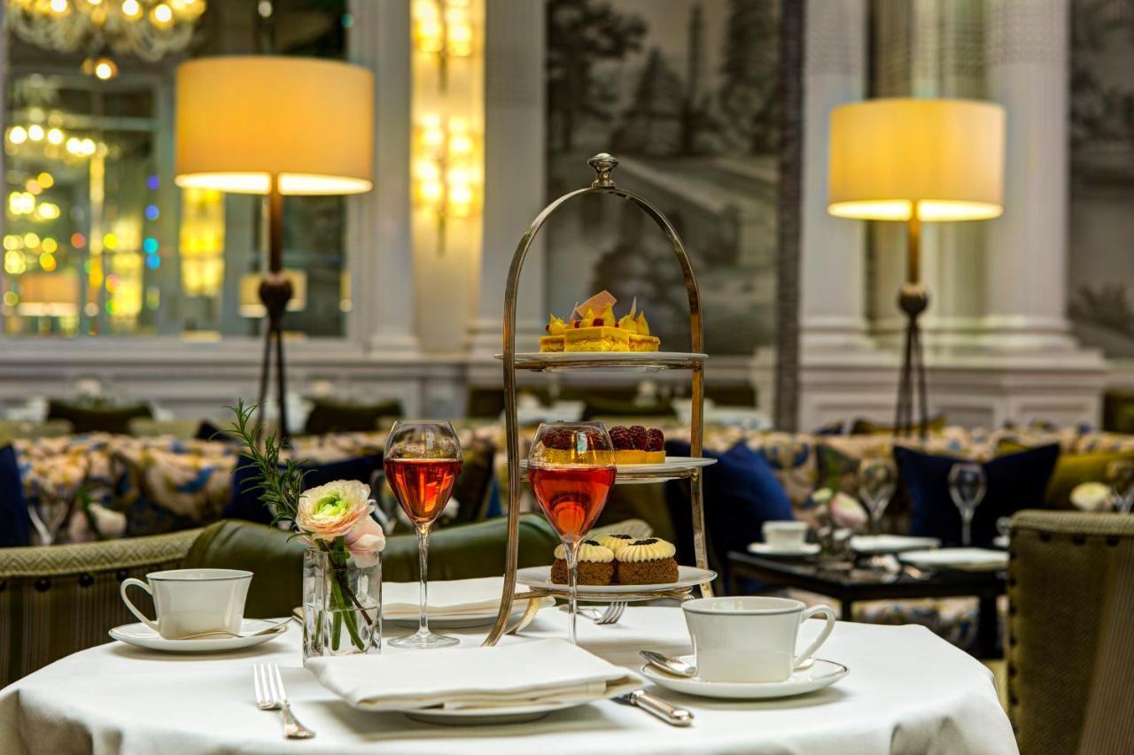 The Balmoral Hotel Edimburgo Esterno foto Afternoon tea at the Ritz